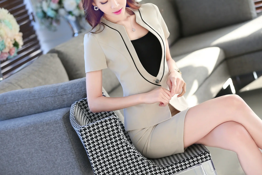 女士怎樣定制西服職業裝會更顯魅力？